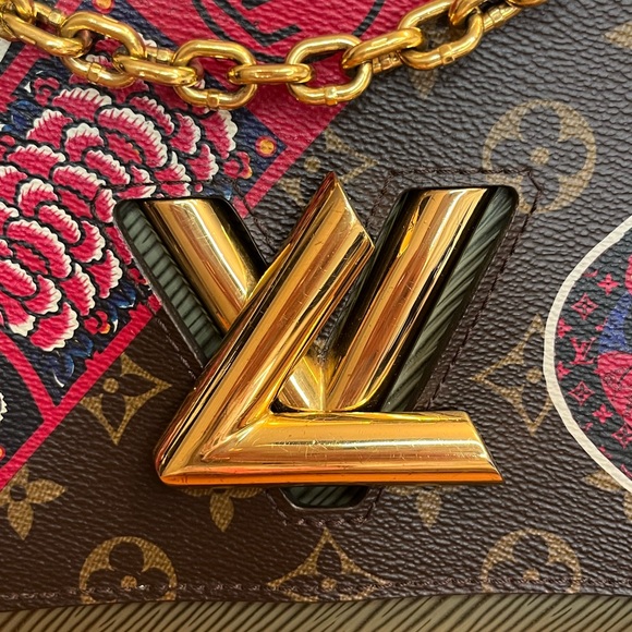 🎀 LOUIS VUITTON Epi Monogram Kabuki Twist Shoulder Bag MM Green - Picture 6 of 17